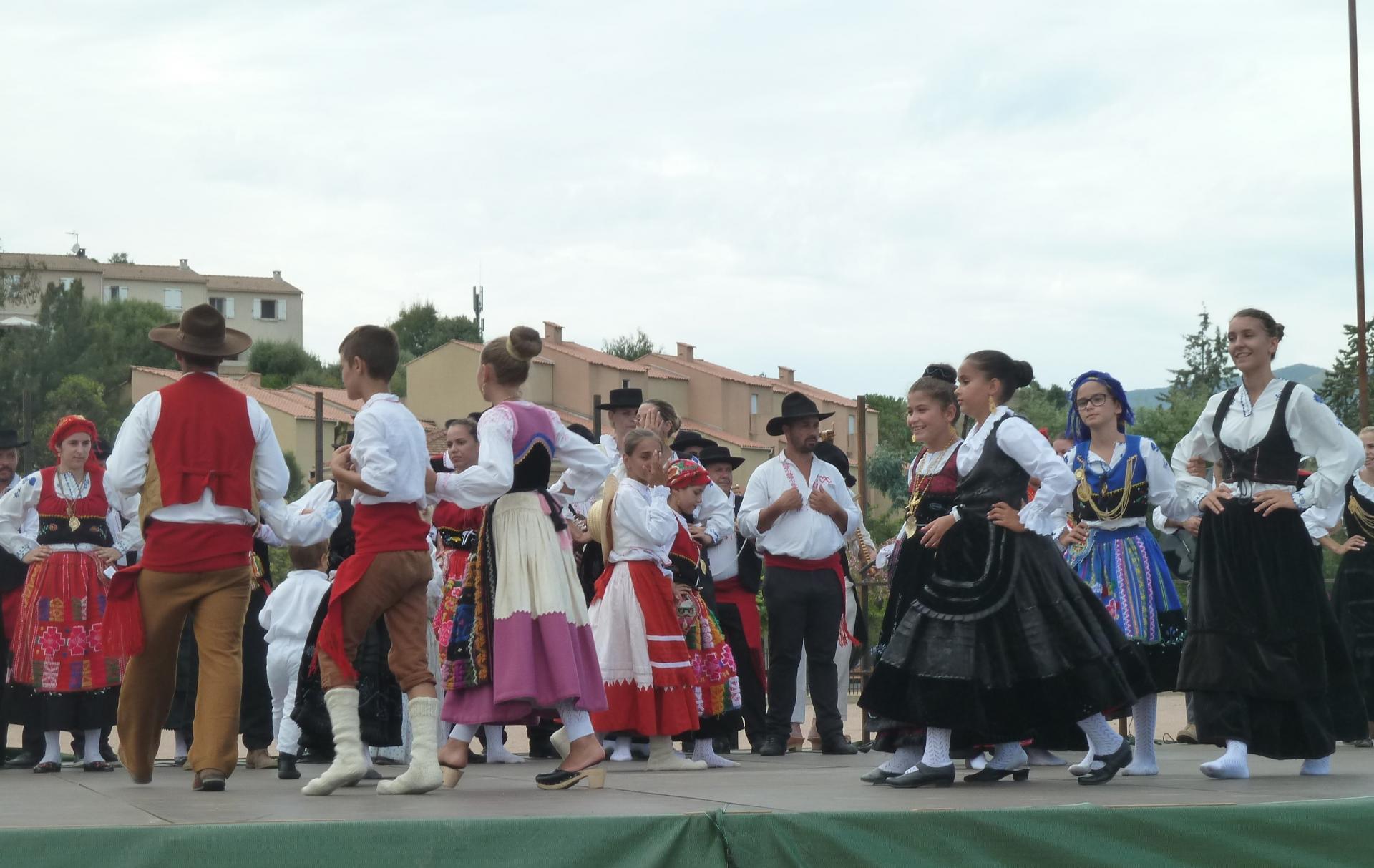 2. Spectacle à Baléone (3)