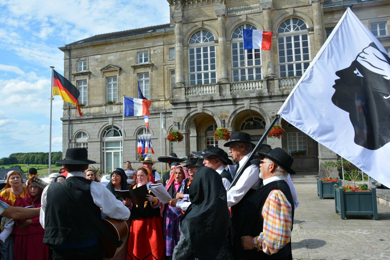 Aubades dans Domfront - La Corse