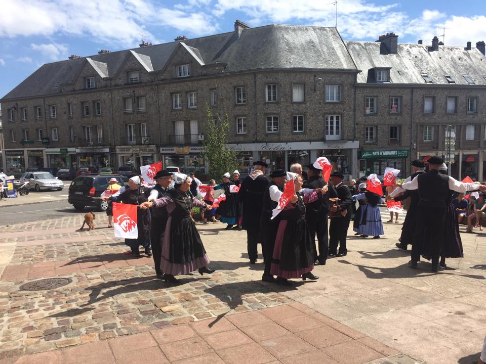 Aubades dans Domfront - La Vendée