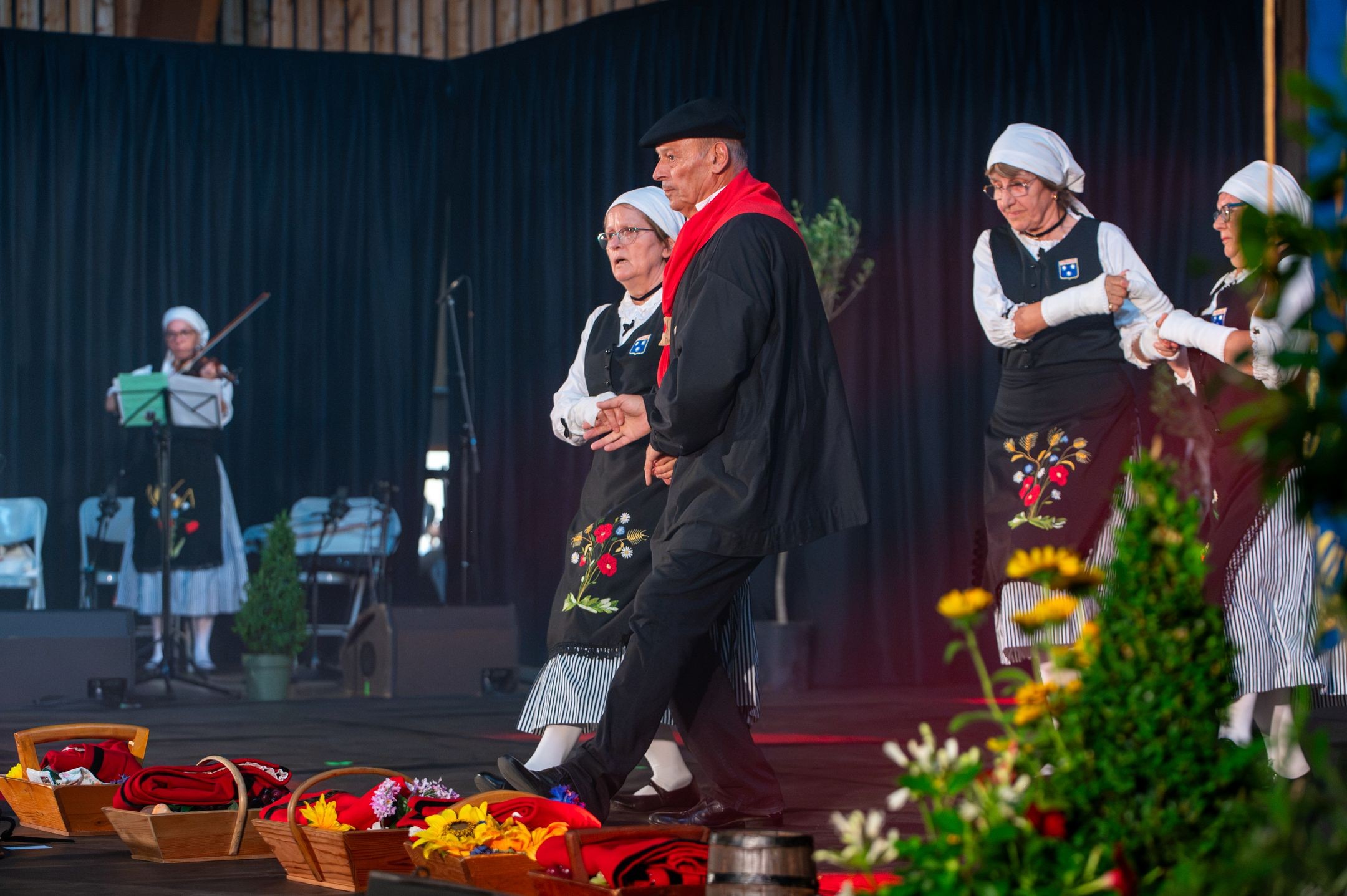 Spectacle d u dimanche - Lous Mirandes (Gers)