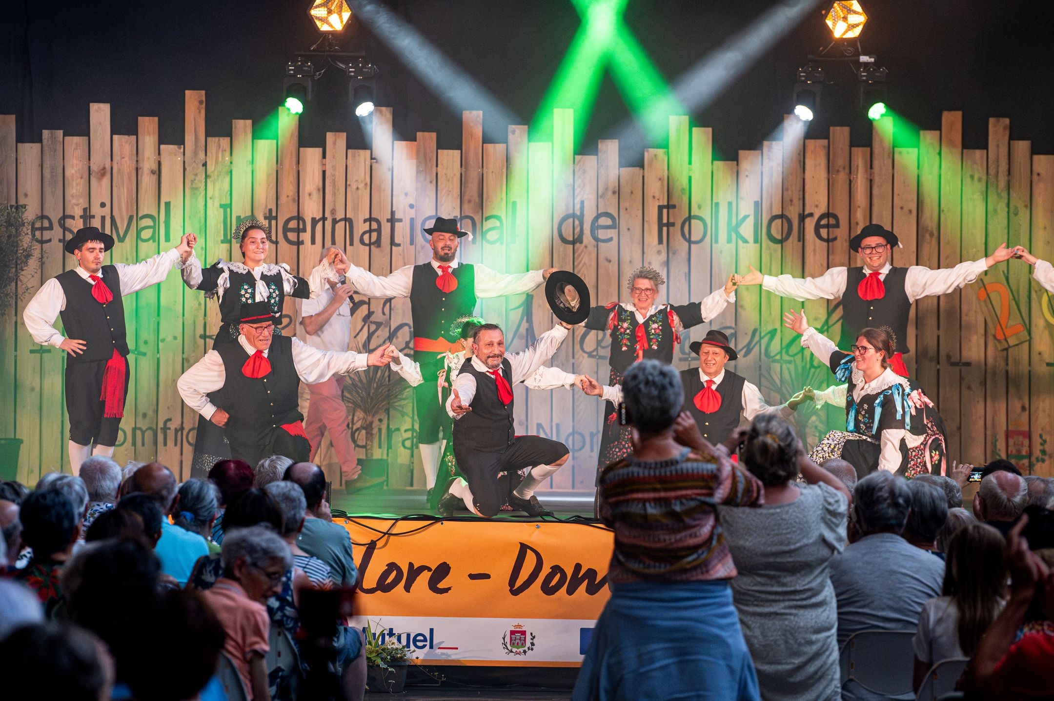 Spectacle du dimanche - Manghîn et Manghina (Italie)