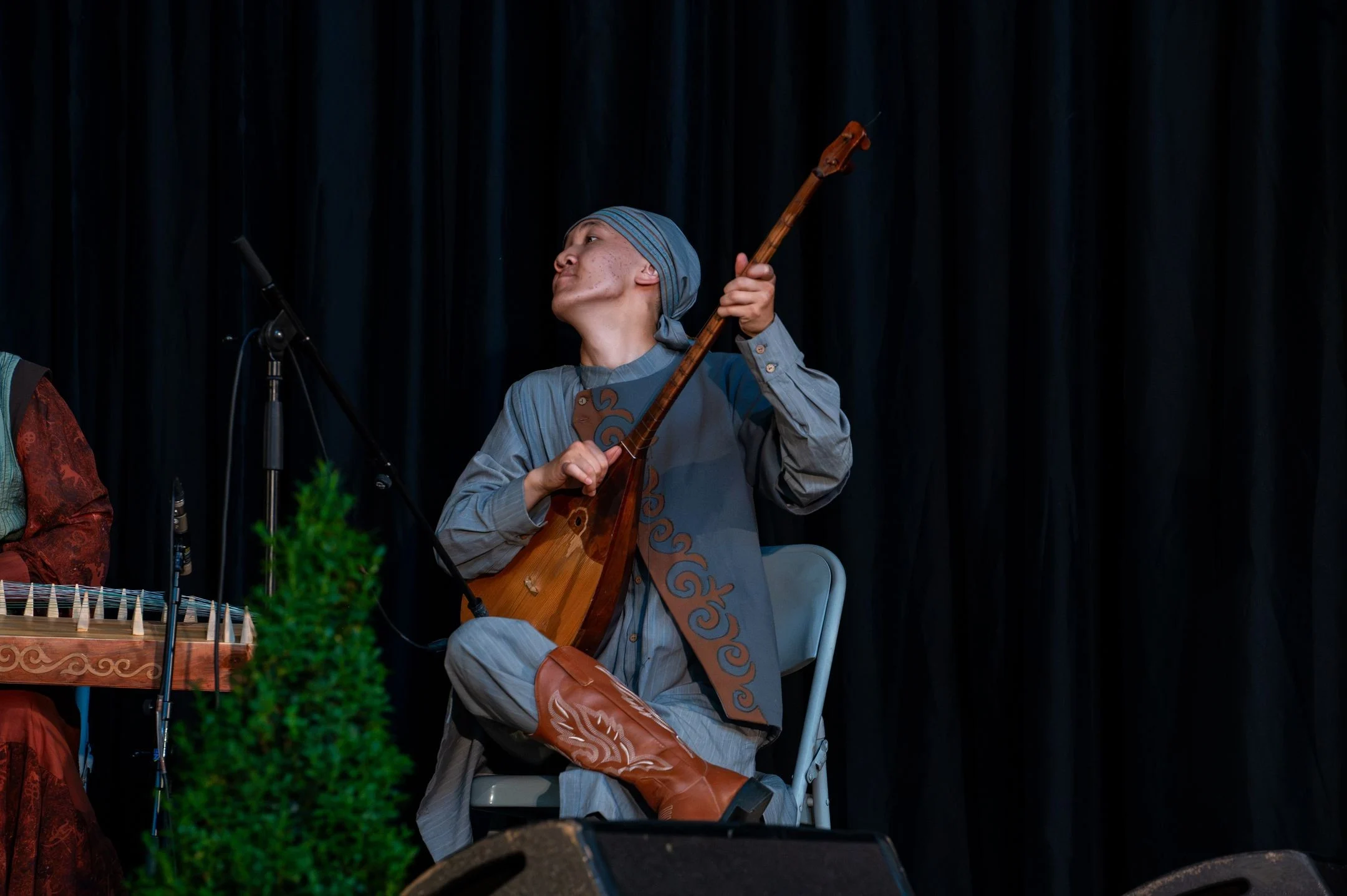 Spectacle du dimanche - Barqytbel Music Ensemble - District Tarbagataï (KAZAKHSTAN)